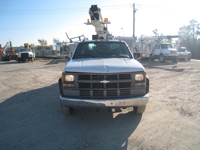 Bucket Truck Auto.